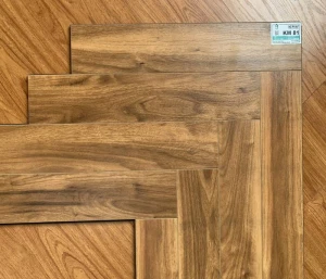 Sàn Gỗ Xương Cá Komas KM81