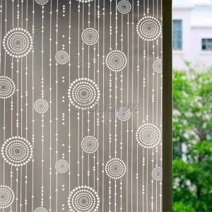 Dán kính rèm hoa vòng tròn