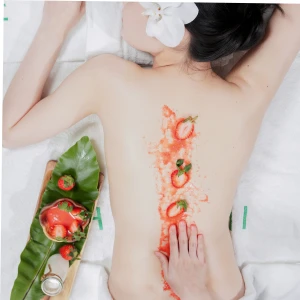 Tẩy Da Chết Toàn Thân Dâu Tây