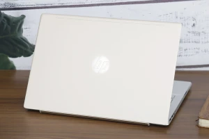 HP Pavilion 14 ce1011TU i3 8145U/4GB/1TB/Win10 (5JN17PA)