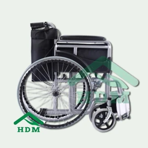 Xe lăn tiêu chuẩn có tay phanh HDM BME 4611-01