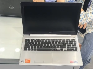 Dell Inspiron 5570 i5 8250U Ram 16GB SSD 256GB HDD 500GB 15.6 inch FHD AMD 2GB