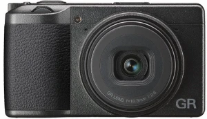 Máy ảnh Ricoh GR III – Huyền Thoại Compact Cho Ảnh Đường Phố Đỉnh Cao