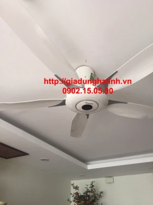 Quạt trần Panasonic 5 cánh F-60WWK, Công suất 76W, Đường kính cánh 150 cm, Điều khiển từ xa, 7 tốc độ gió, Lưu lượng gió 220m3/phút, Bảo hành 12 tháng tại nhà