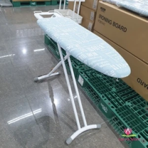 Cầu là quần áo LocknLock chân đứng khung thép F00141