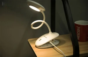 Đèn bàn sạc LED Panasonic HH-LT023219