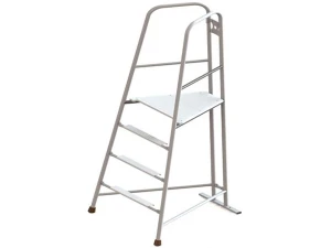 Ghế trọng tài bóng chuyền chân tam giác 402670