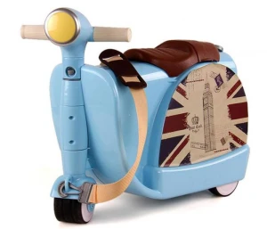 Xe chòi chân Vespa RoyalCare 822-217