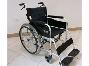 Xe lăn Miki USG-1 siêu nhỏ nhẹ