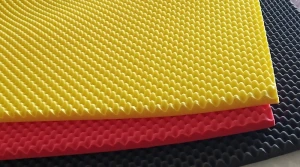 Mút tiêu âm hột gà