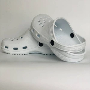 Dép sục crocs y tế chống trợn trượt D674-01