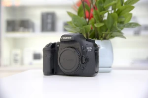 Canon EOS 7D (Only Body)