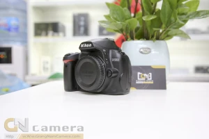 Nikon D3000 (Only body)