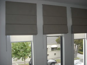 Rèm Roman Xếp Lớp RMHQ12