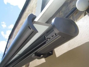 LÀM MÁI HIÊN DI ĐỘNG CHO CỬA HÀNG