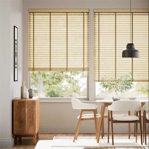 Rèm cửa gỗ tạo cảm giác gần gũi với thiên nhiên
