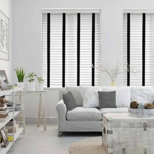 Rèm gỗ hiện đại mang lại ấn tượng cho phòng khách