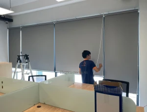 Làm rèm cuốn chống nắng văn phòng giá rẻ nhất