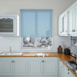 Màn sáo lá ngang treo cửa sổ phòng bếp hiện đại