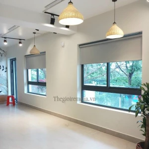 Rèm cuốn che nắng cửa sổ gia tốt tại tphcm