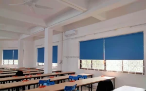 Rèm cuốn chống nắng cửa sổ lớp học trường học màu xanh