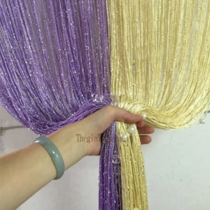 Rèm dây kim tuyến tô điểm không gian nội thất