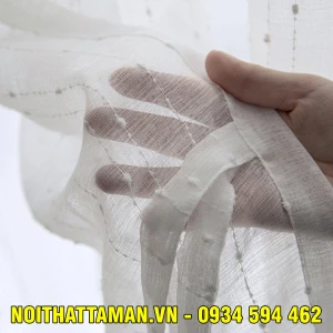 Rèm voan thêu chấm bi trắng V12