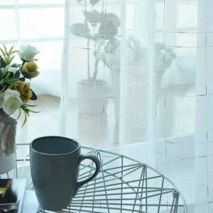 Rèm voan trắng thêu V7