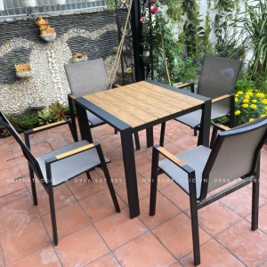 Bộ bàn ghế Textilene ngoài trời kết hợp bàn Composite vuông cao cấp