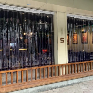 Rèm Nhựa Chắn Gió Điều Hòa Ngăn Lạnh Giữa Các Phòng