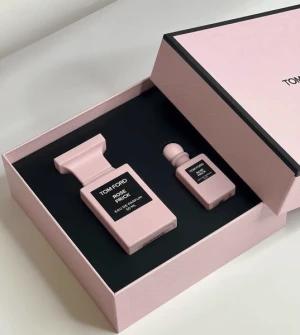 Bộ Quà Tặng Nước Hoa Tom Ford Rose Prick EDP (50ML 12ML)