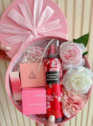 Quà Tặng Valentine Tinh Tế Cho Bạn Gái