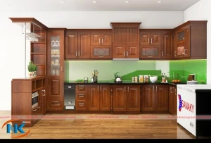 Mẫu tủ bếp gỗ sồi nga dáng chữ U sơn màu cánh gián đậm