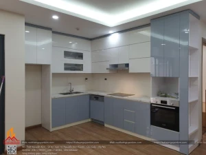 Tủ bếp nhựa acrylic chữ L nhà cô Hoa, chung cư Samsora, Hà Đông