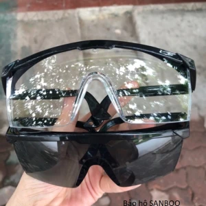 Kính bảo hộ lao động Đài Loan Everest