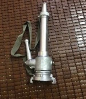 Lăng chữa cháy khóa D50