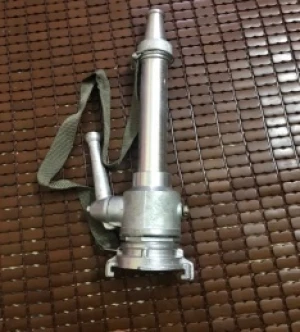 Lăng chữa cháy khóa D65