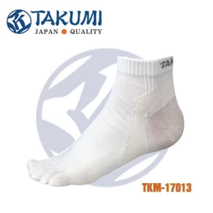 Tất Ngắn Xỏ 5 Ngón TAKUMI 17013