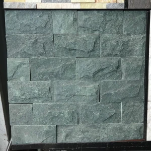 Đá Bóc Xanh Rêu Trang Trí Ốp Tường