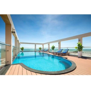 Hồ Bơi Trên Sân Thượng Biệt Thự