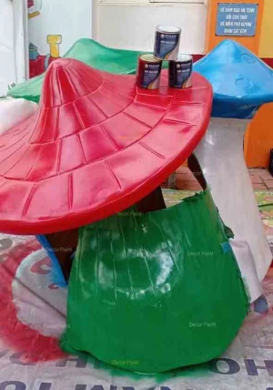 1.0 Kg - Sơn 2K trên nhựa đỏ tươi bóng