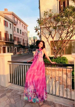 Đầm Maxi Hoa Cổ Yếm Suông Hồng H0387