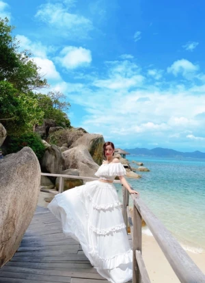 Đầm Maxi Tua Rua Trắng Trễ Vai DT739