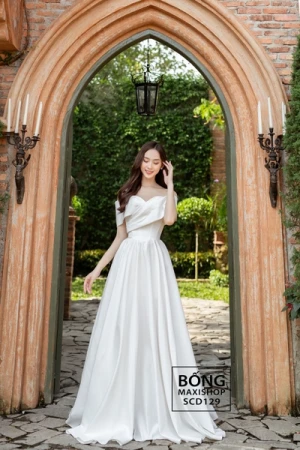 Váy cưới phi nhật trễ vai chéo đai nhọn trắng SCD129