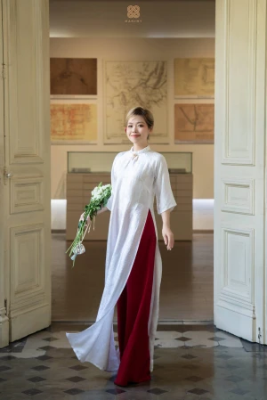 Áo Dài Cách Tân Bạch Phụng MARYMY Chất Liệu Tơ Tằm Nha Sá Thiết Kế Thanh Lịch Cao Cấp