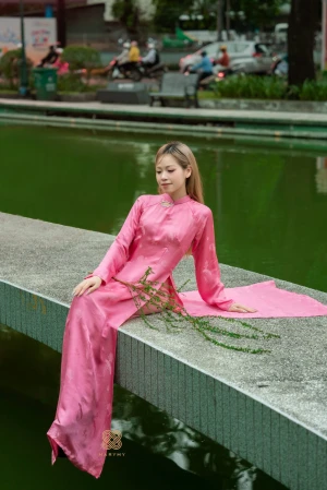 Áo Dài Cách Tân Hồng Giao MARYMY Chất Liệu Tơ Tằm Thiết Kế Cao Cấp Thanh Lịch