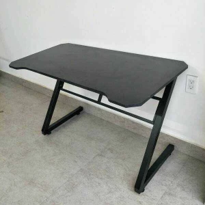 Bàn Game Chữ Z Chân Sắt