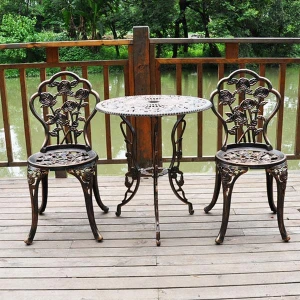 Bàn Ghế Nhôm Đúc Hoa Hồng 2 Ghế Ngoài Trời