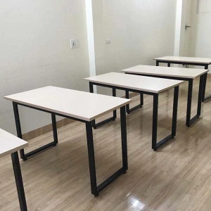Bàn Làm Việc Chữ U Chân Sắt