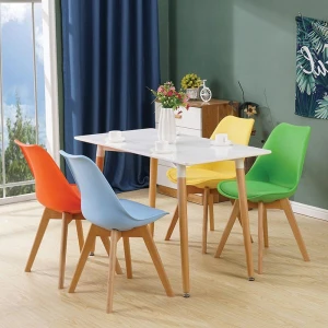 Bộ Bàn Ăn 4 Ghế Eames Nhập Khẩu